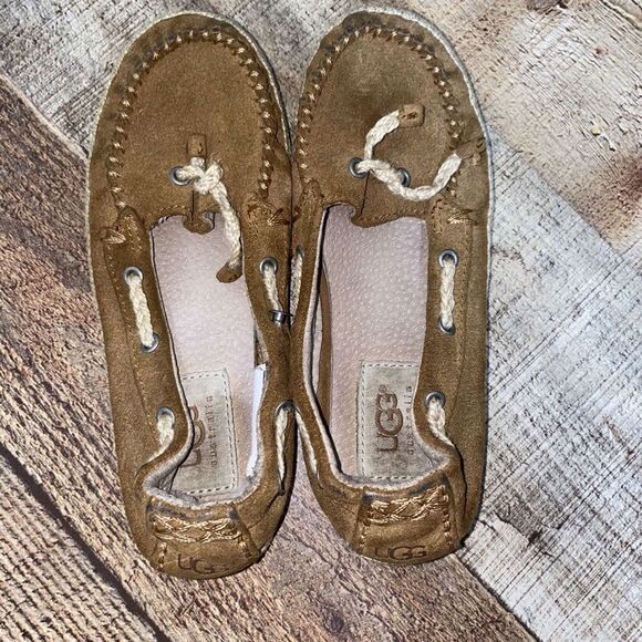 Ugg K Ariana Boat Shoe - Picture 4 of 10